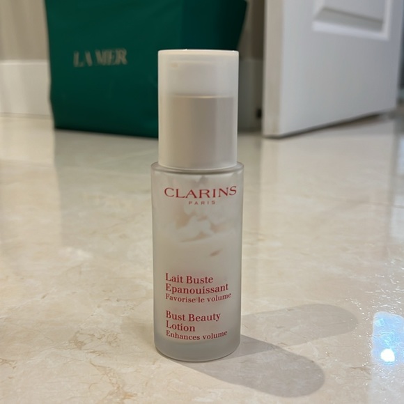 Clarins Bust Beauty Lotion (pre loved status) - Picture 6 of 6